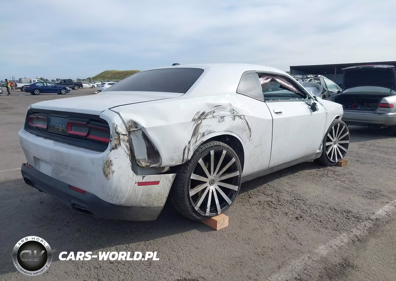 2016 Dodge Challenger Sxt VIN:2C3CDZAG5GH176764 - 4