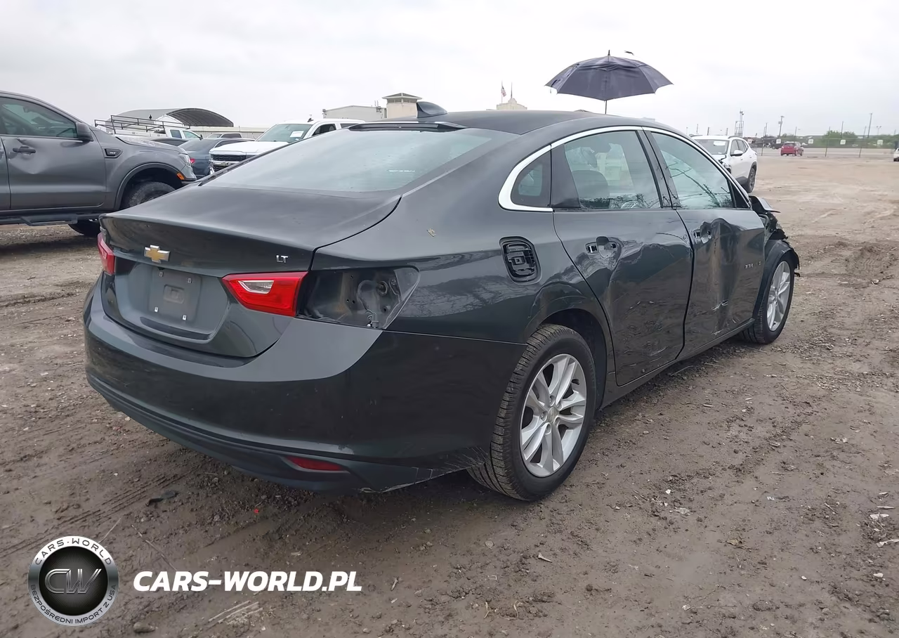 2018 Chevrolet Malibu Lt VIN:1G1ZD5ST7JF143387 - 4