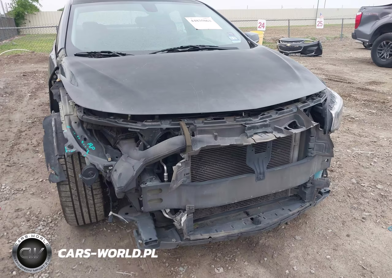2018 Chevrolet Malibu Lt VIN:1G1ZD5ST7JF143387 - 6