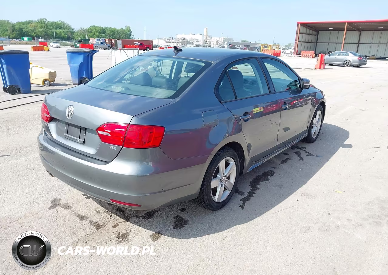 2012 Volkswagen Jetta 2.0L Tdi VIN:3VWLL7AJ4CM386523 - 4