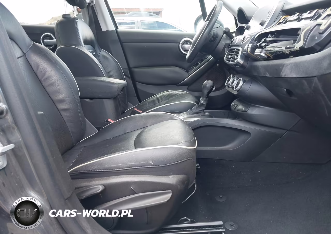 2018 Fiat 500X Lounge Fwd VIN:ZFBCFXDB0JP652208 - 5