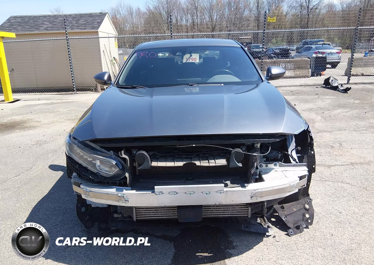 2018 Honda Accord Sport 2.0T VIN:1HGCV2F37JA008136 - 13