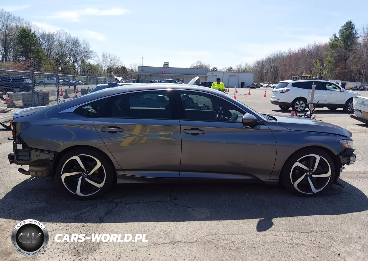 2018 Honda Accord Sport 2.0T VIN:1HGCV2F37JA008136 - 14