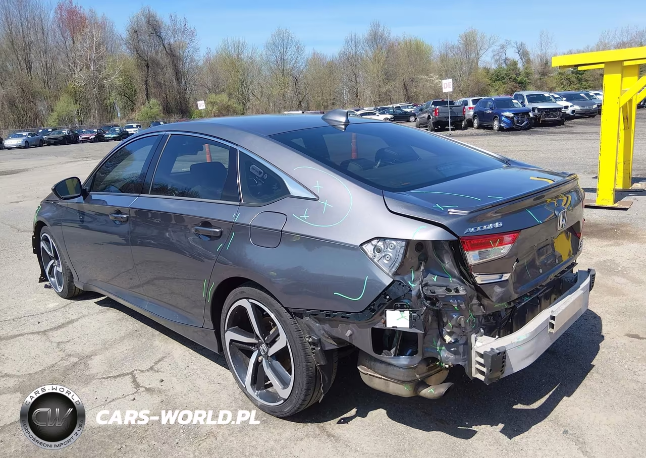 2018 Honda Accord Sport 2.0T VIN:1HGCV2F37JA008136 - 3