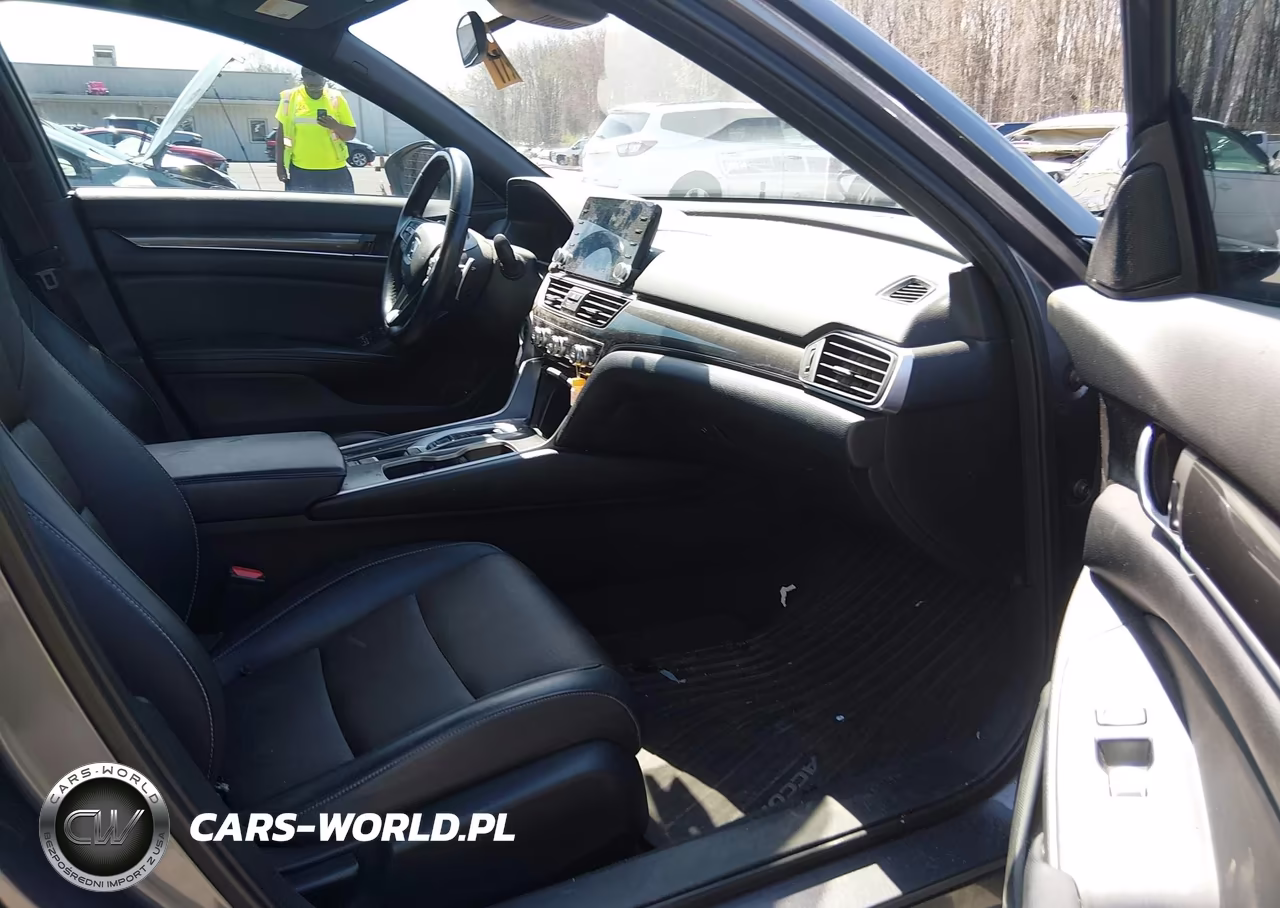 2018 Honda Accord Sport 2.0T VIN:1HGCV2F37JA008136 - 5