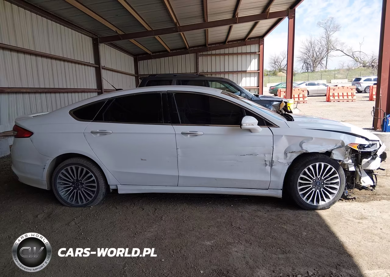 2018 Ford Fusion Titanium VIN:3FA6P0D91JR168512 - 13