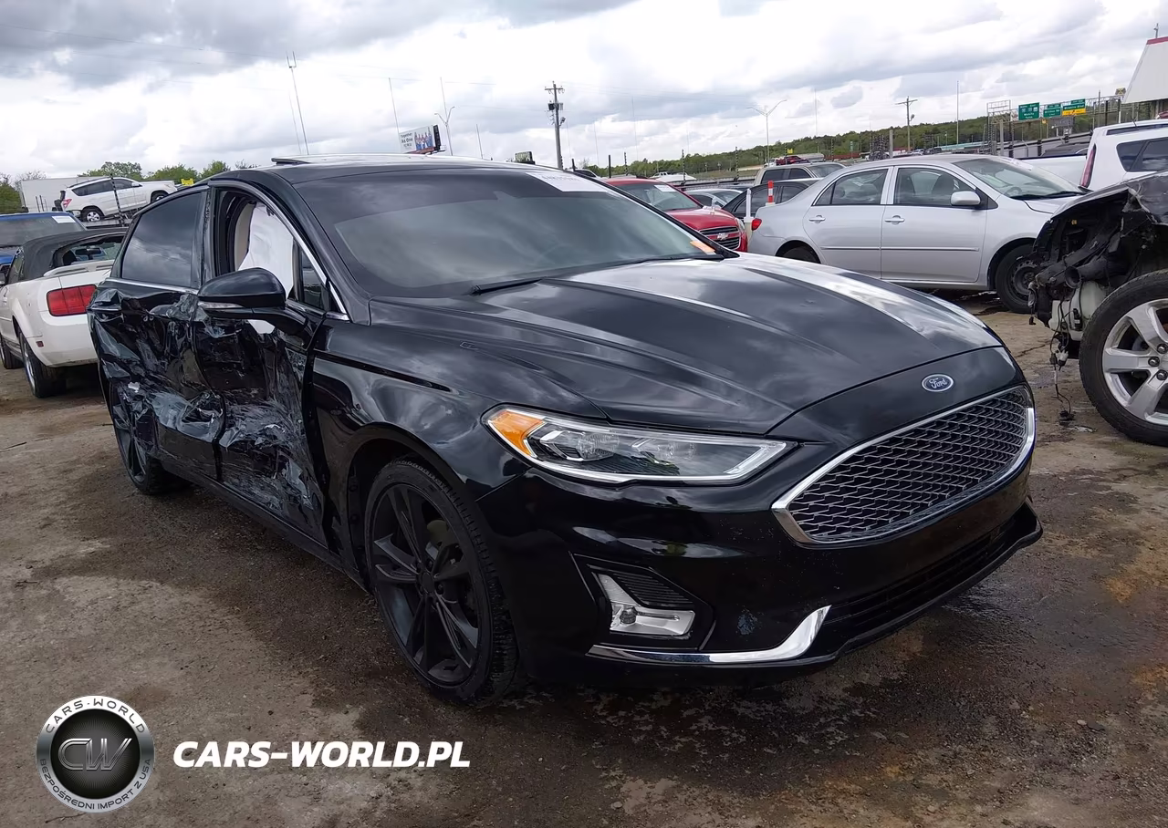 2020 Ford Fusion Titanium – zdjęcie 1 z 16