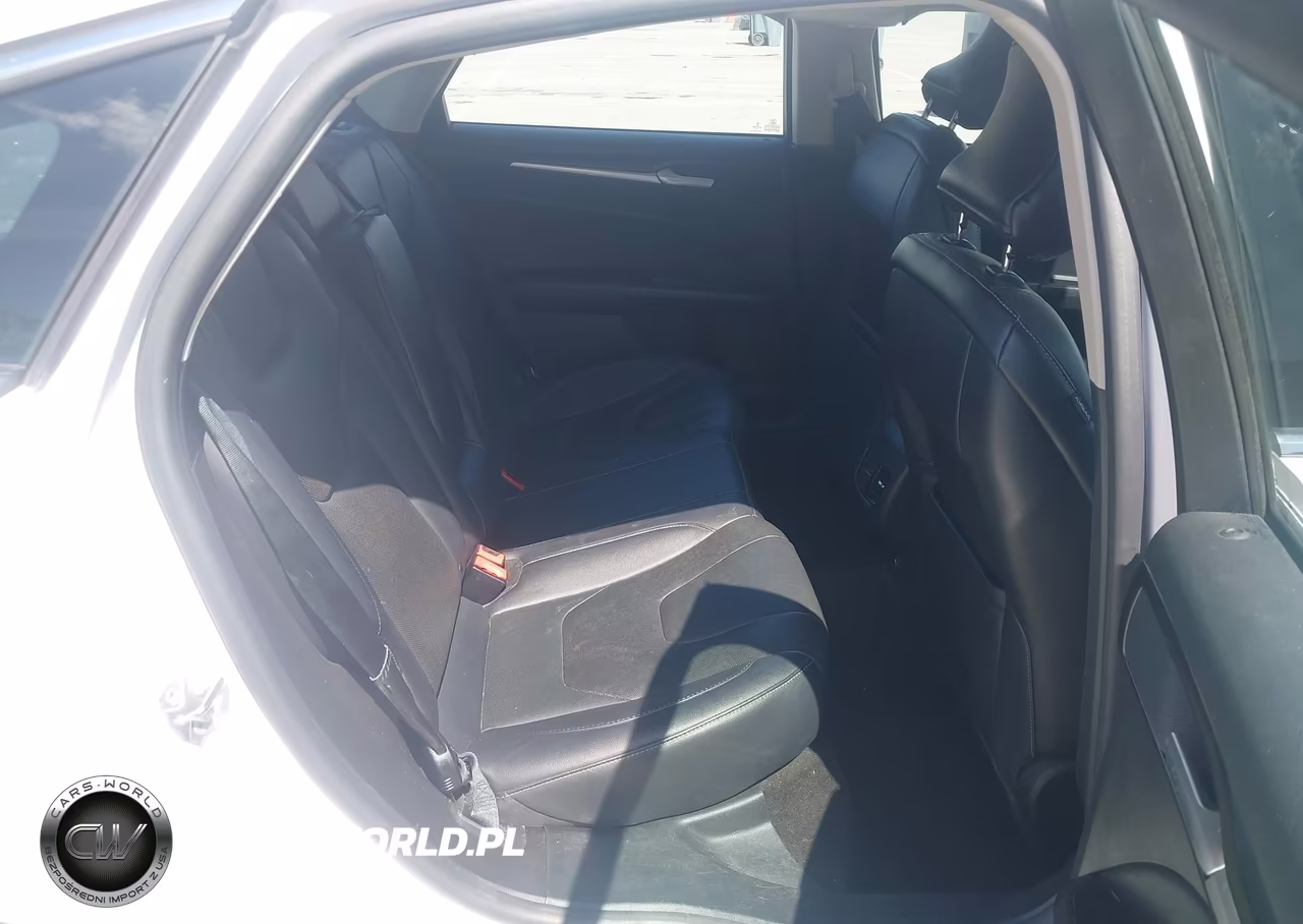 2019 Ford Fusion Energi Titanium VIN:3FA6P0SU8KR115301 - 8