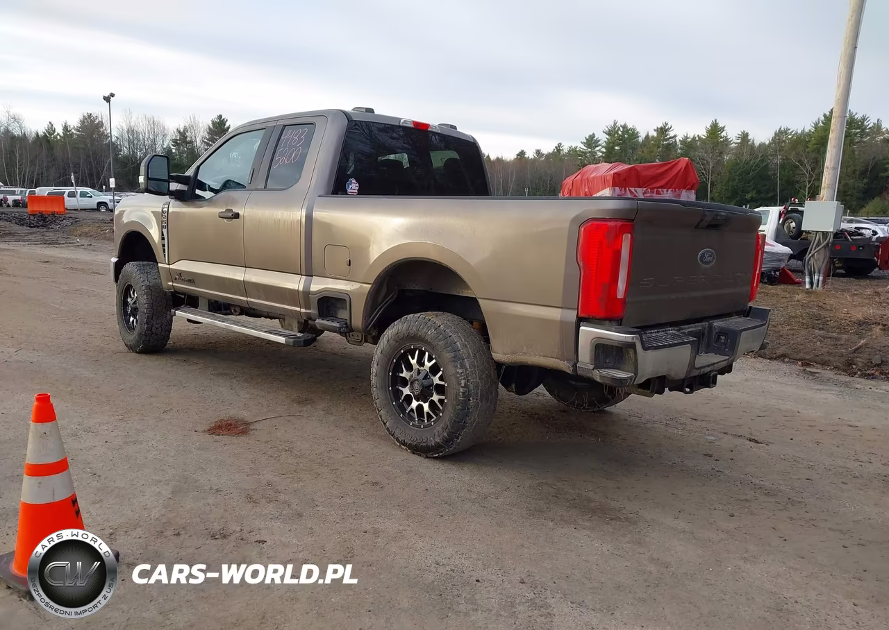 2023 Ford F-250 Xlt VIN:1FT7X2BN2PED27771 - 3