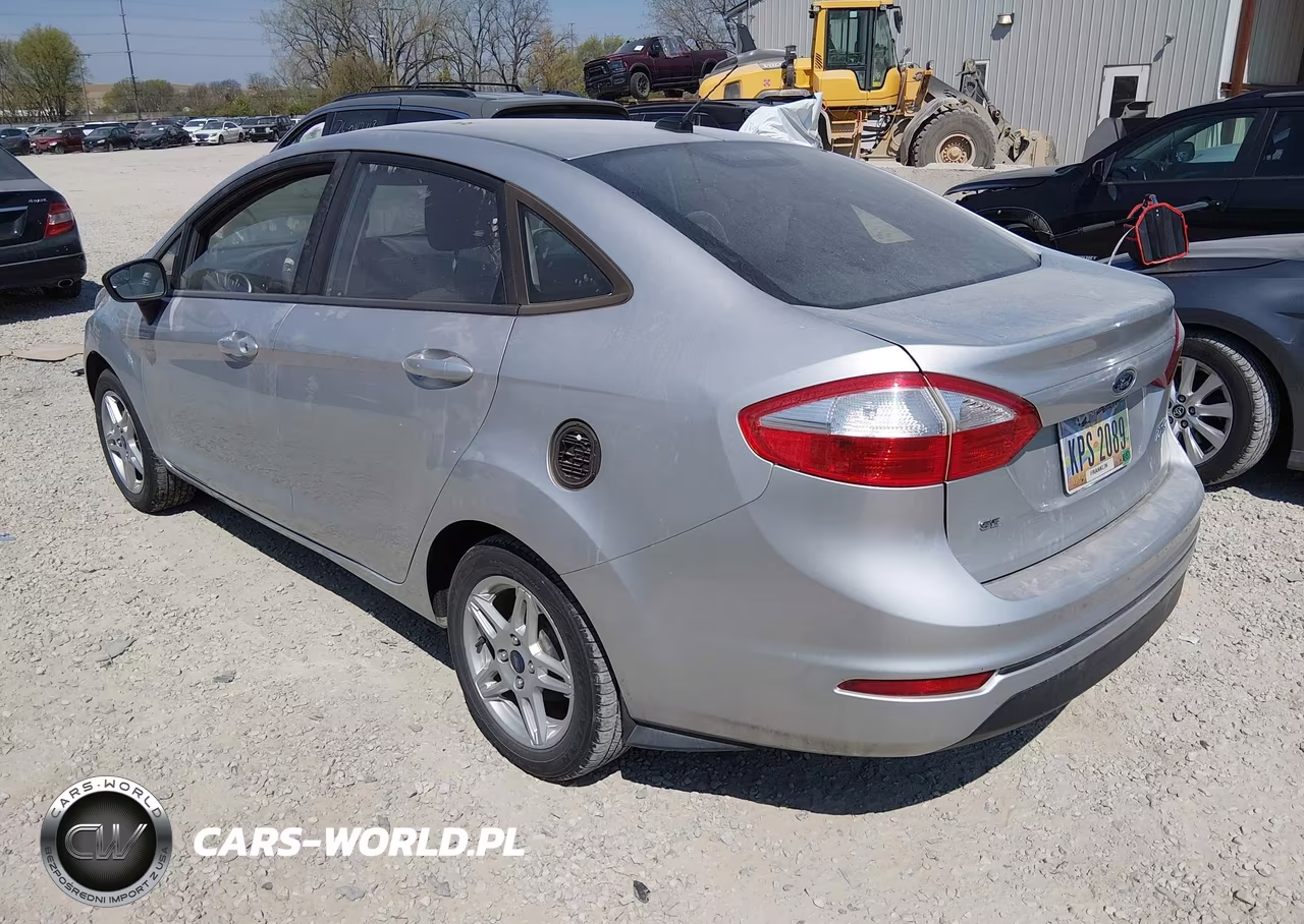 2018 Ford Fiesta Se VIN:3FADP4BJ4JM127638 - 3