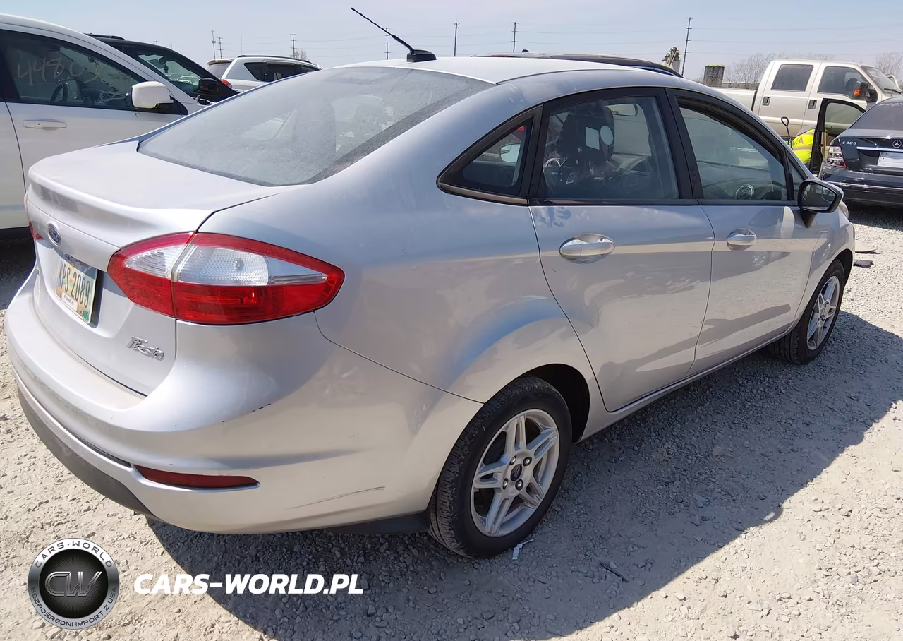 2018 Ford Fiesta Se VIN:3FADP4BJ4JM127638 - 4
