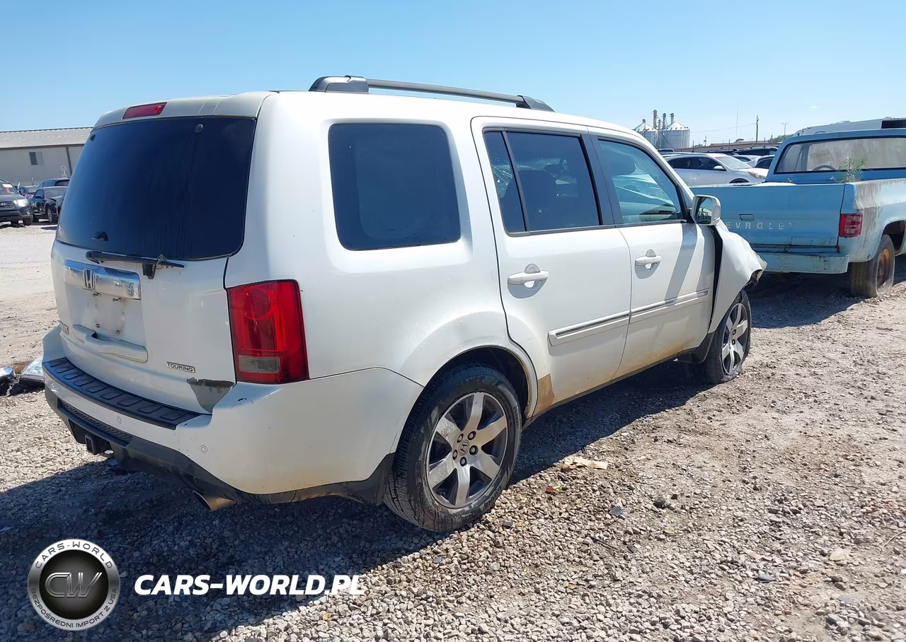 2012 Honda Pilot Touring VIN:5FNYF3H97CB037929 - 4