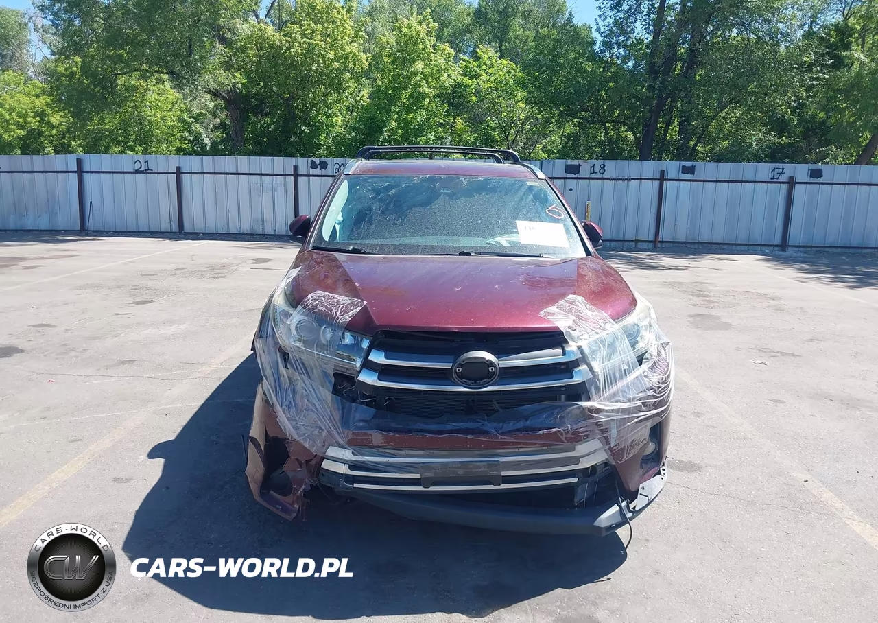 2018 Toyota Highlander Limited VIN:5TDDZRFH6JS869581 - 13