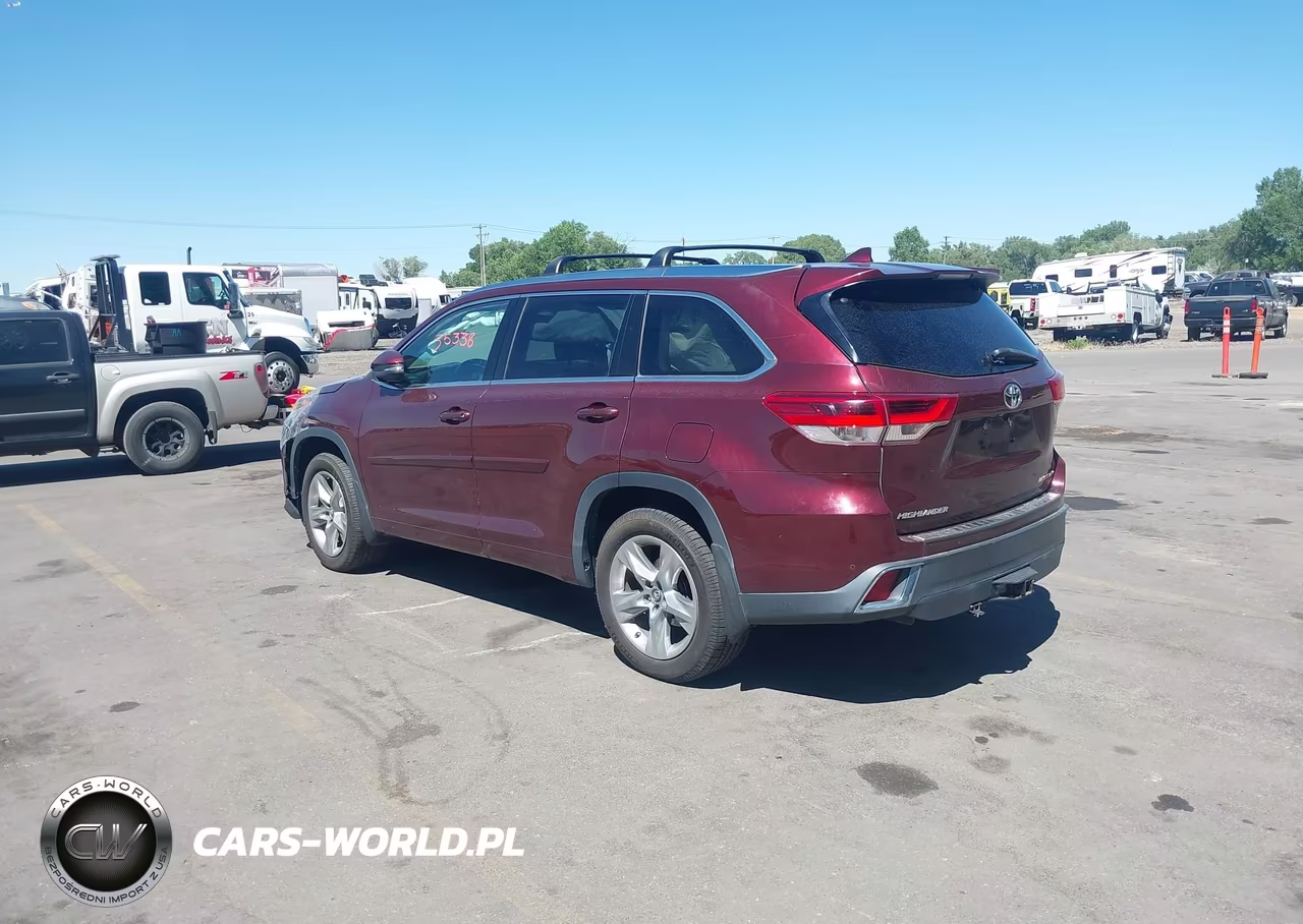 2018 Toyota Highlander Limited VIN:5TDDZRFH6JS869581 - 3