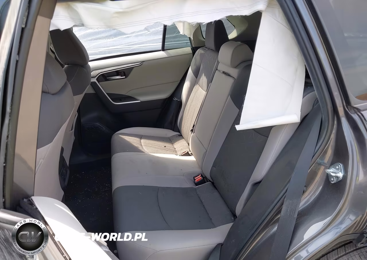2025 Toyota Rav4 Xle VIN:2T3P1RFV9SW513409 - 8