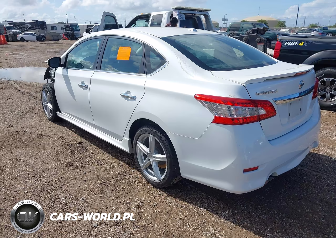 2015 Nissan Sentra Sr VIN:3N1AB7AP2FY292870 - 3