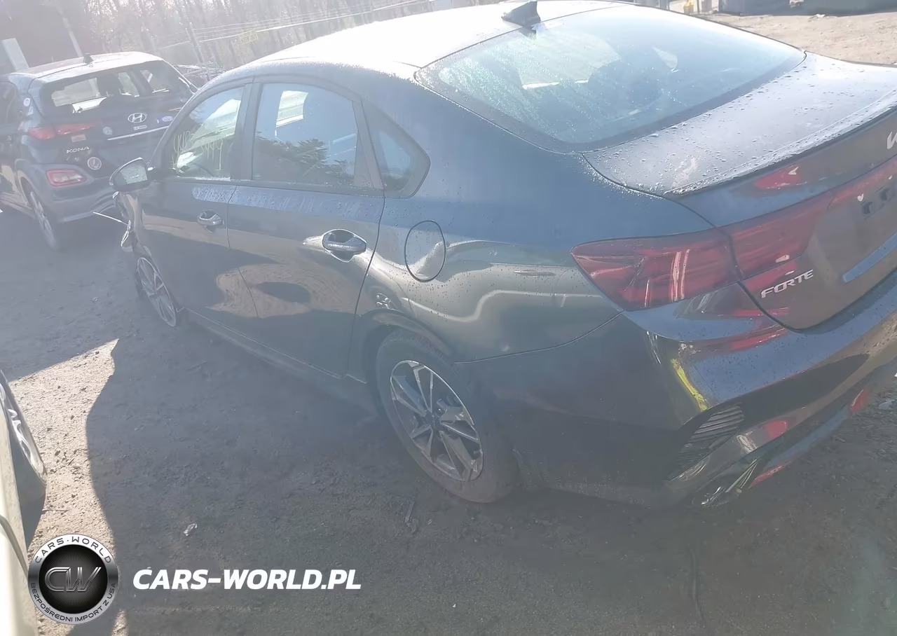 2023 Kia Forte Gt-Line VIN:3KPF54AD1PE671795 - 3