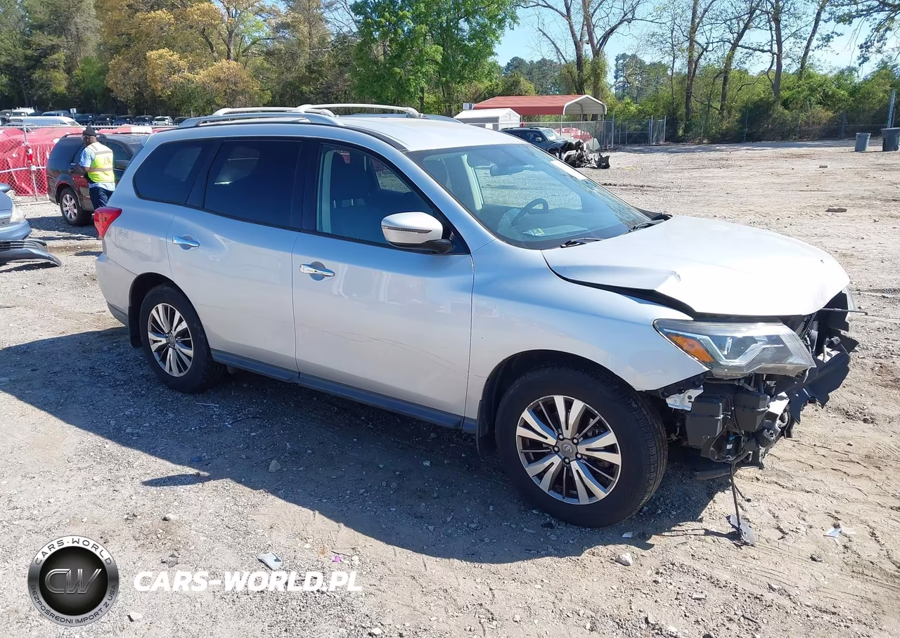 2018 Nissan Pathfinder S