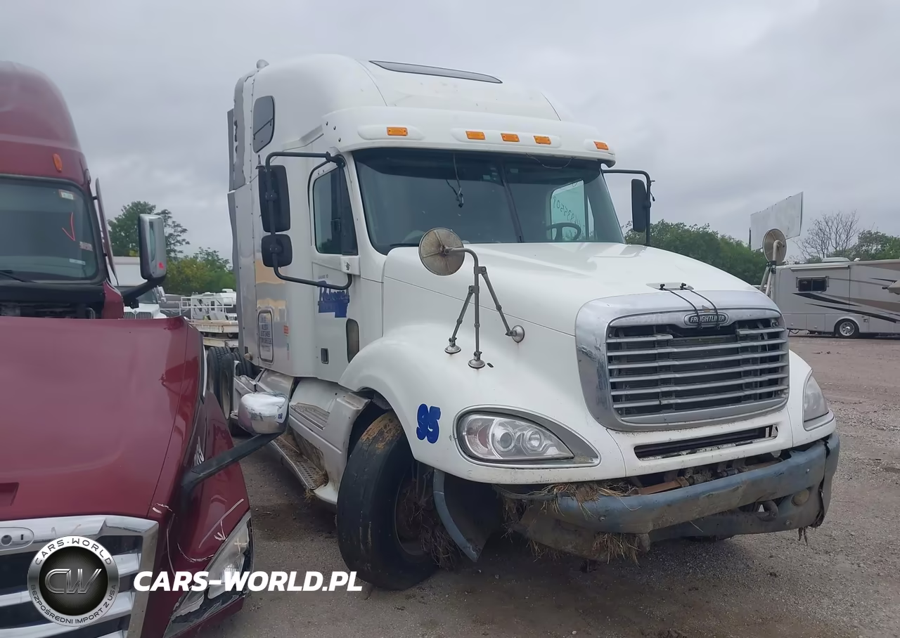 2005 Freightliner Conventional Columbia