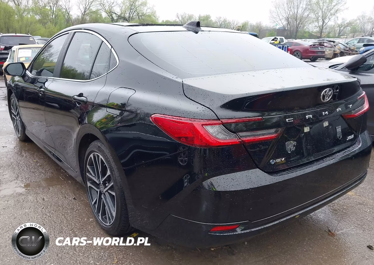 2025 Toyota Camry Xle VIN:4T1DAACK2SU600043 - 3