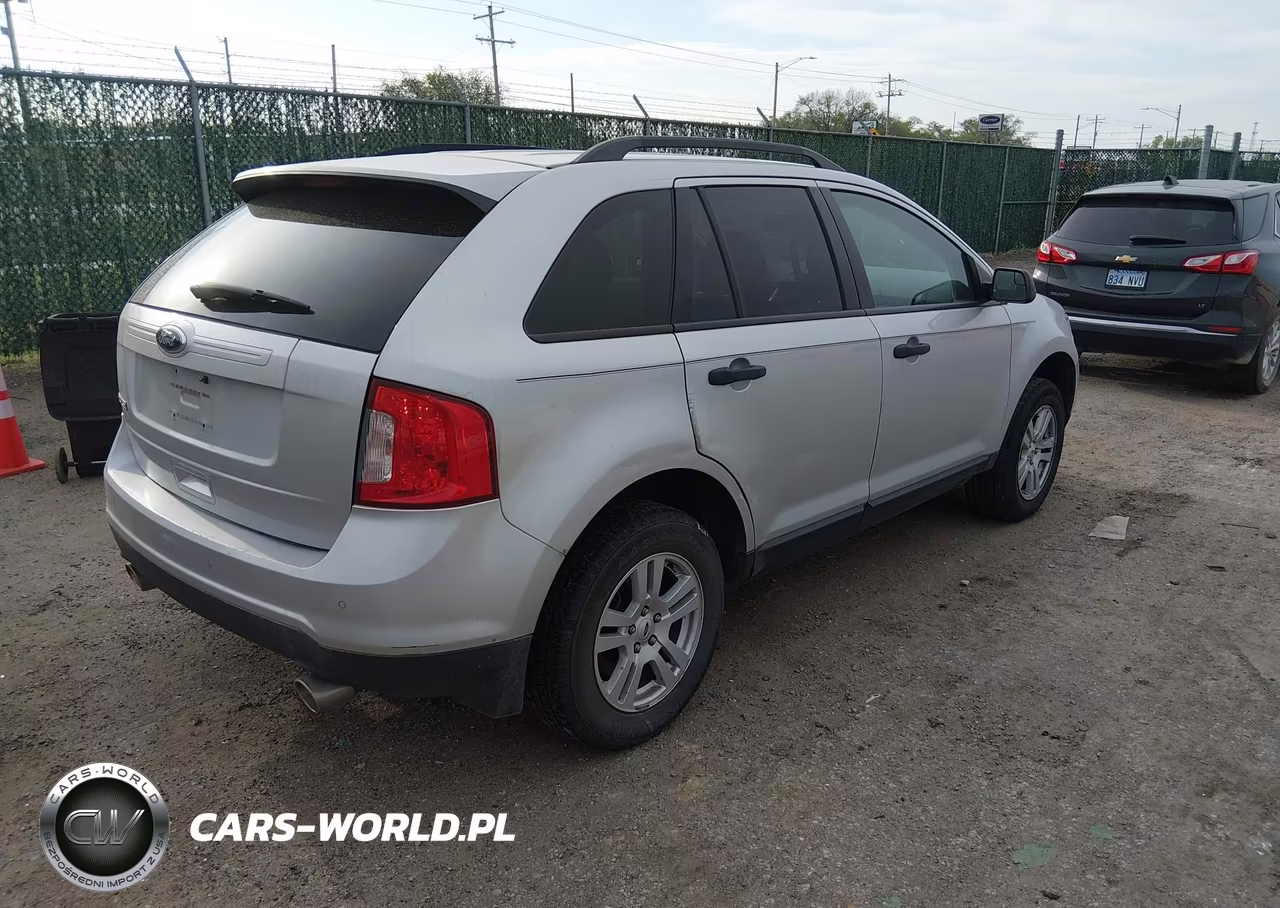 2013 Ford Edge Se VIN:2FMDK3GC4DBA25884 - 4