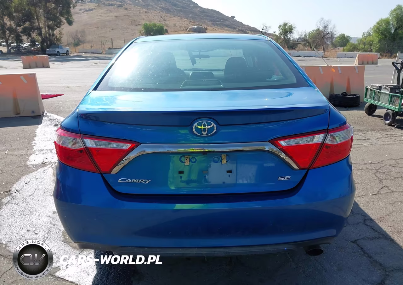 2017 Toyota Camry Se VIN:4T1BF1FK8HU704016 - 16