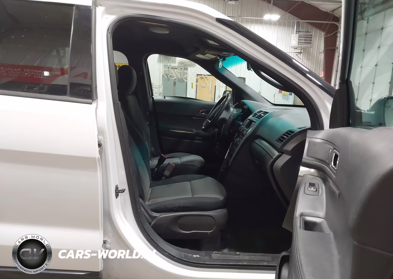 2014 Ford Utility Police Interceptor VIN:1FM5K8AR8EGB74775 - 5