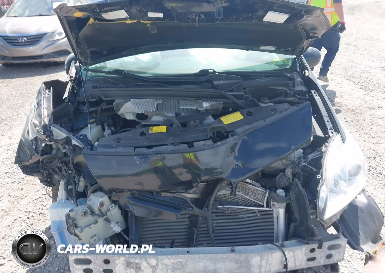 2014 Toyota Prius Two VIN:JTDKN3DU3E1782370 - 10