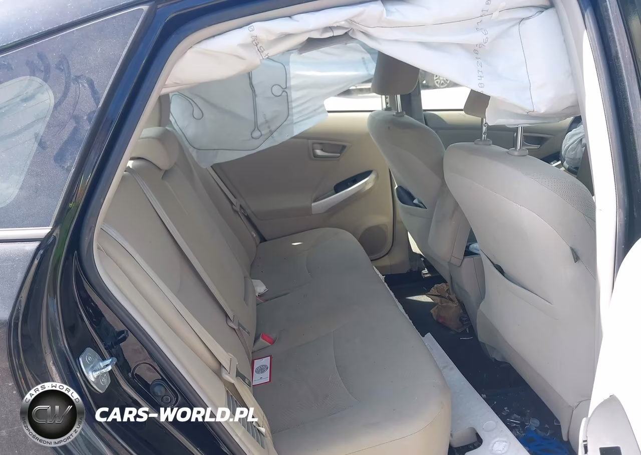2014 Toyota Prius Two VIN:JTDKN3DU3E1782370 - 8