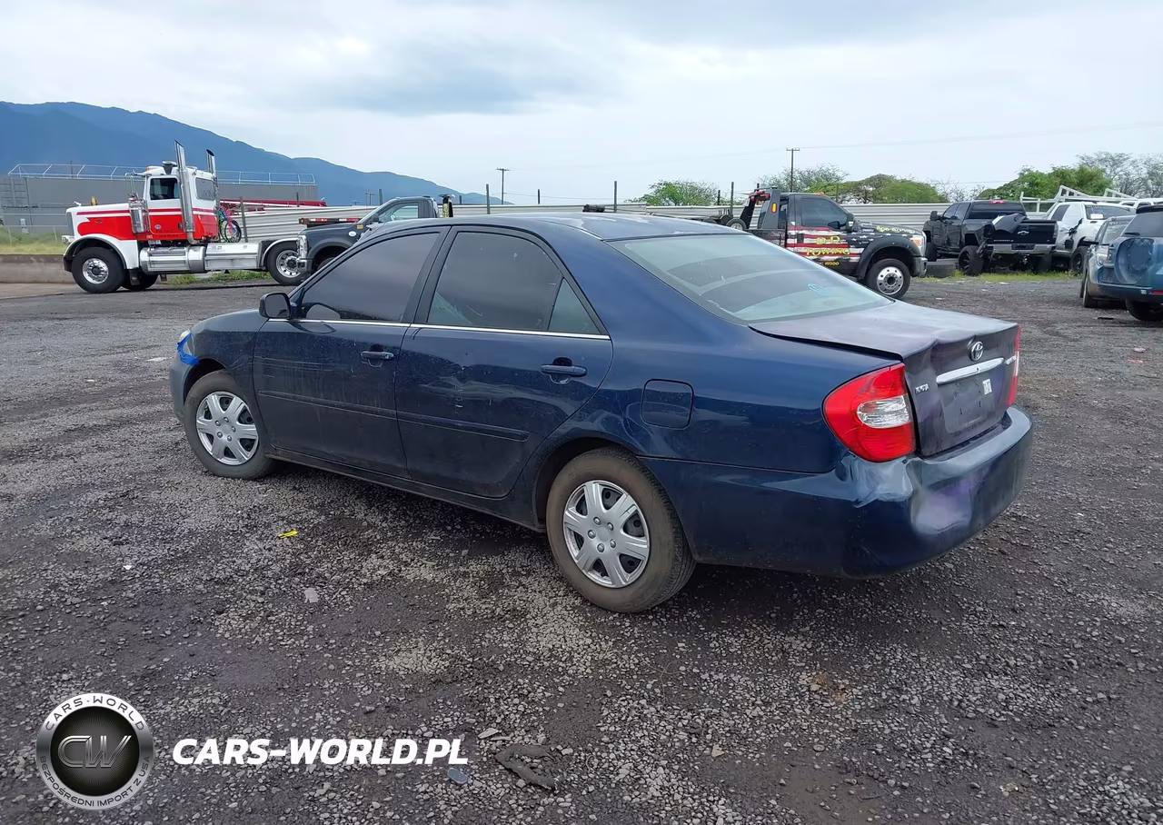 2003 Toyota Camry Le VIN:4T1BE32K53U252118 - 3