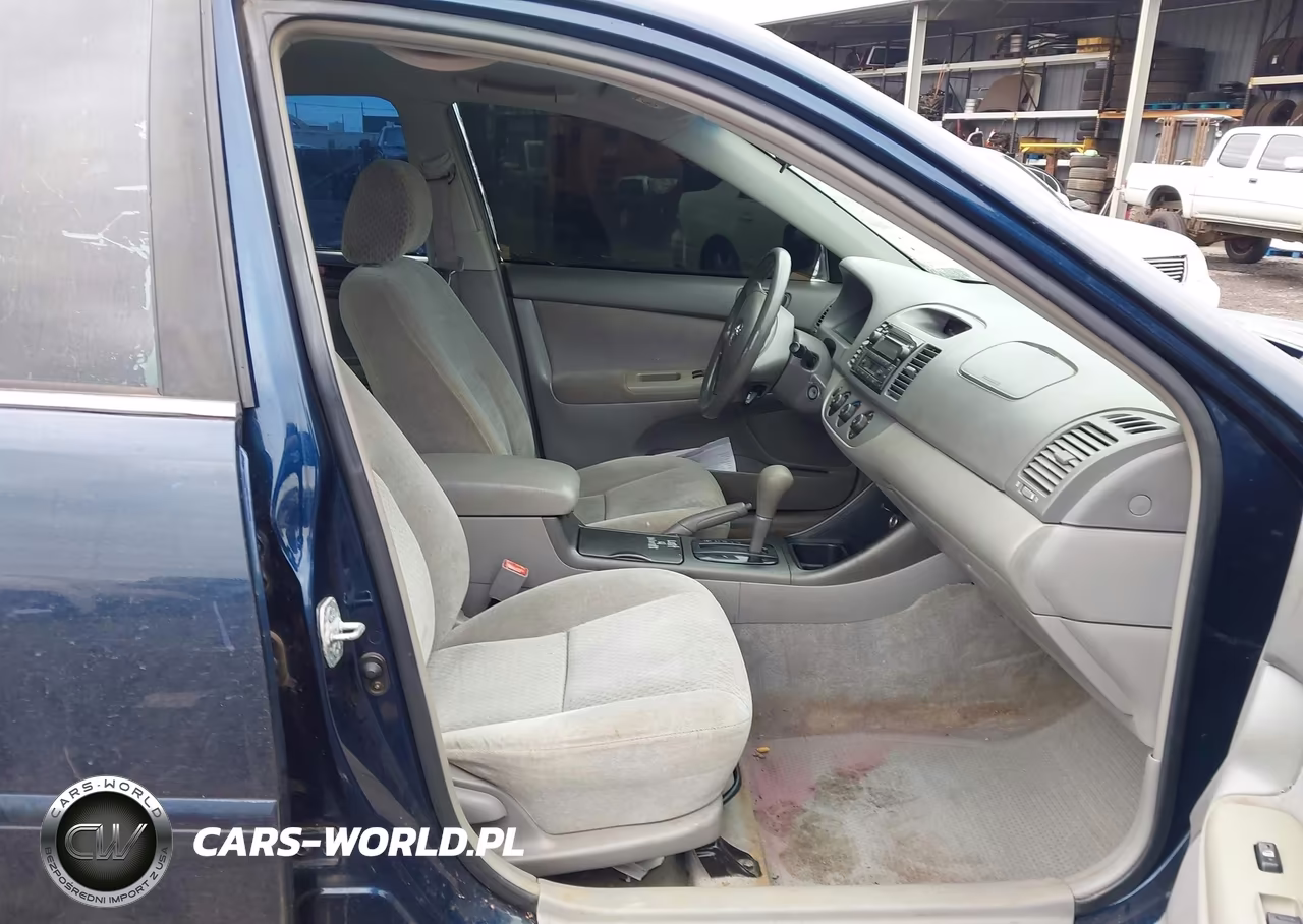 2003 Toyota Camry Le VIN:4T1BE32K53U252118 - 5
