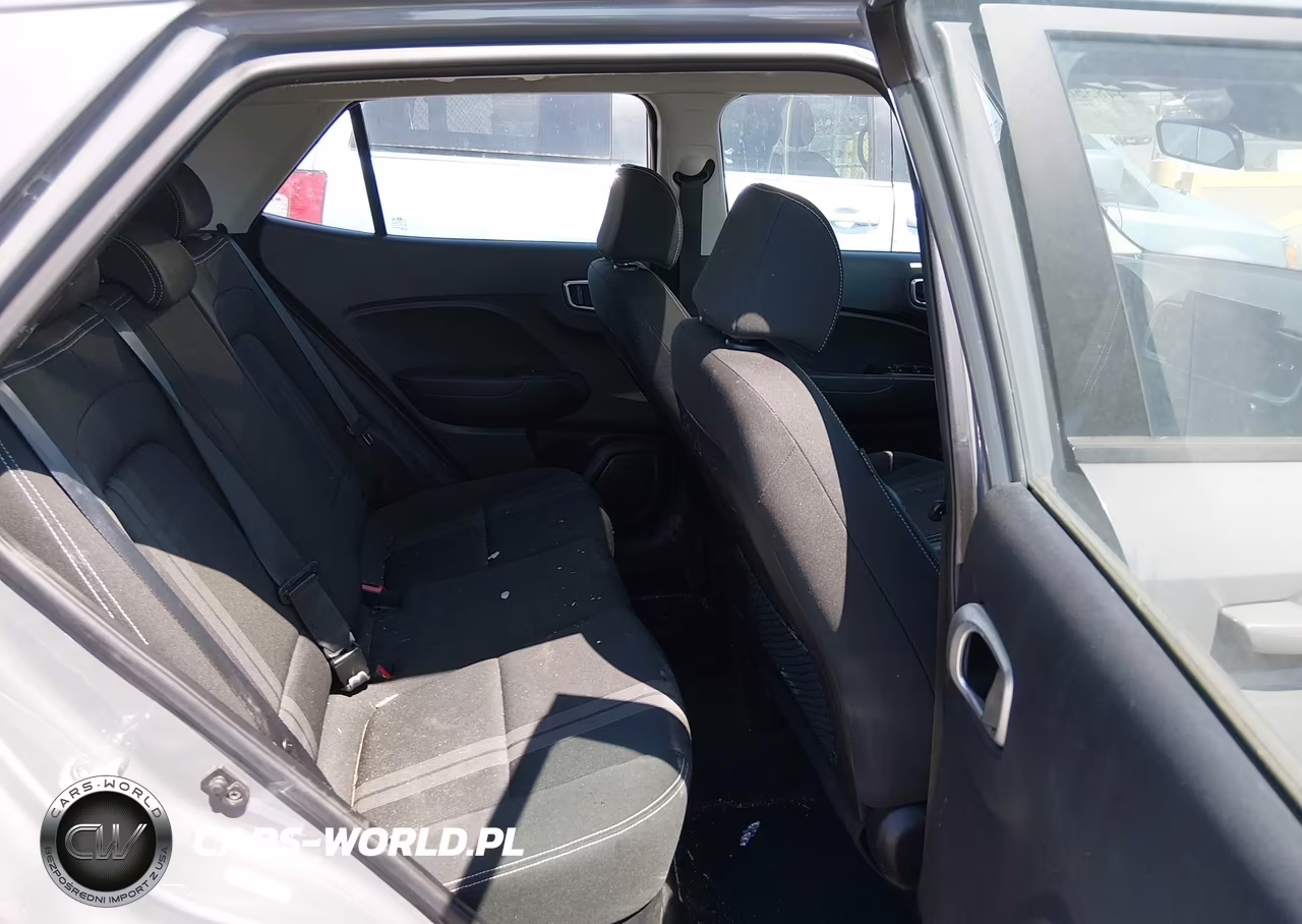 2022 Hyundai Venue Sel VIN:KMHRC8A39NU150657 - 8