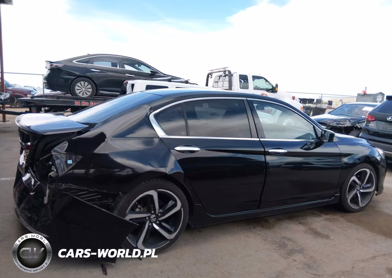 2016 Honda Accord Sport VIN:1HGCR2F52GA155916 - 12