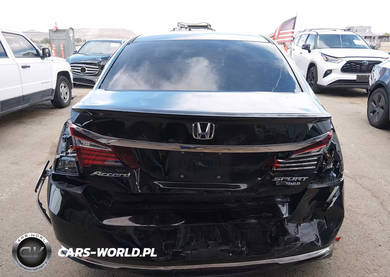 2016 Honda Accord Sport VIN:1HGCR2F52GA155916 - 15