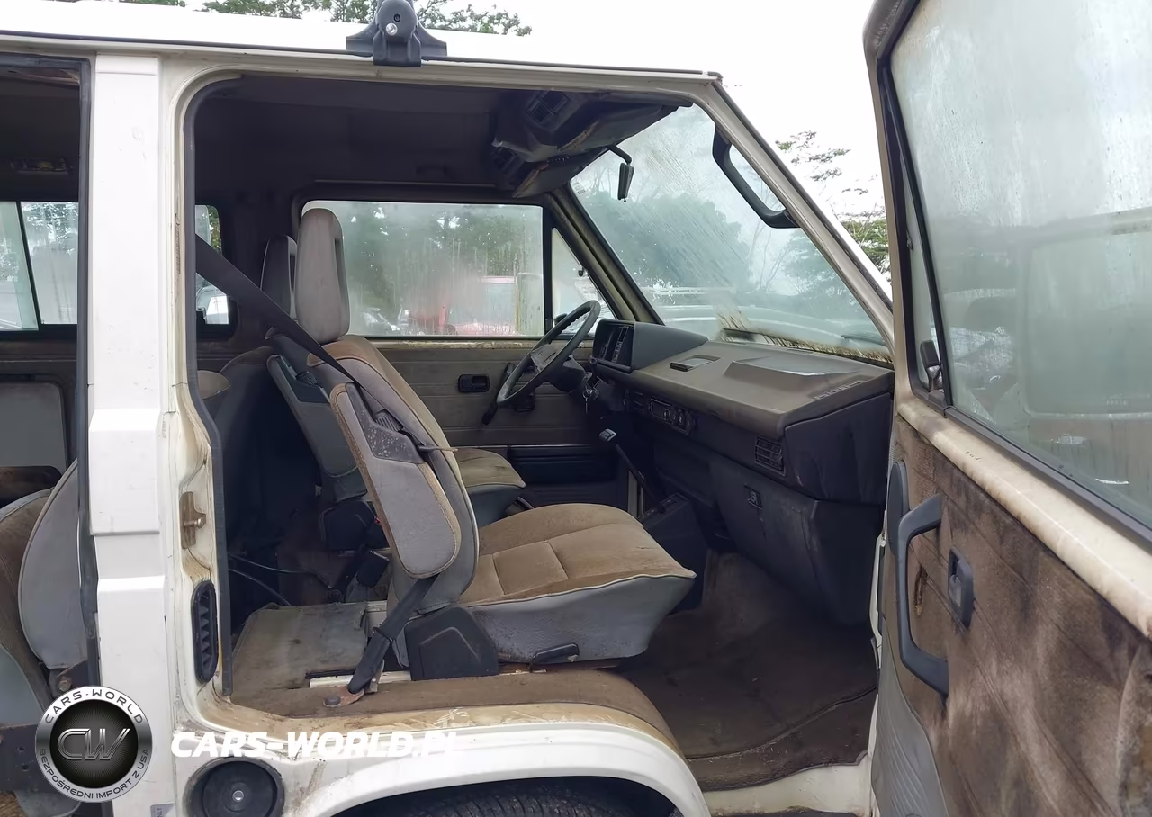 1990 Volkswagen Vanagon Bus VIN:WV2YB0258LG104416 - 14