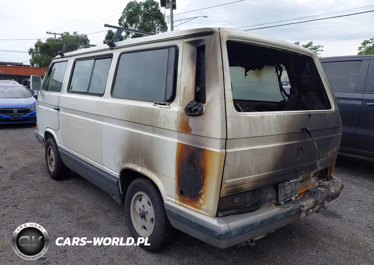 1990 Volkswagen Vanagon Bus VIN:WV2YB0258LG104416 - 15