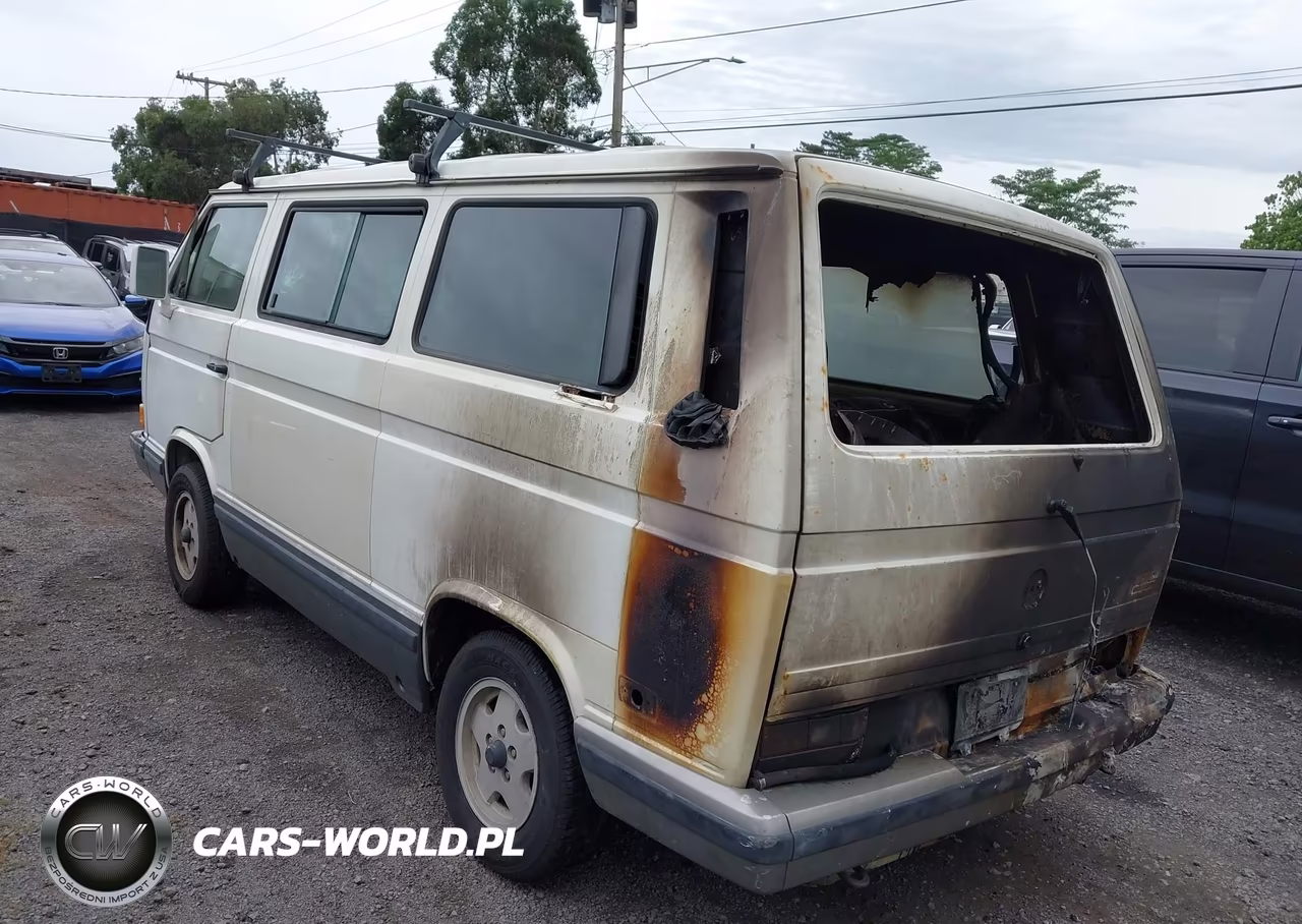 1990 Volkswagen Vanagon Bus VIN:WV2YB0258LG104416 - 3