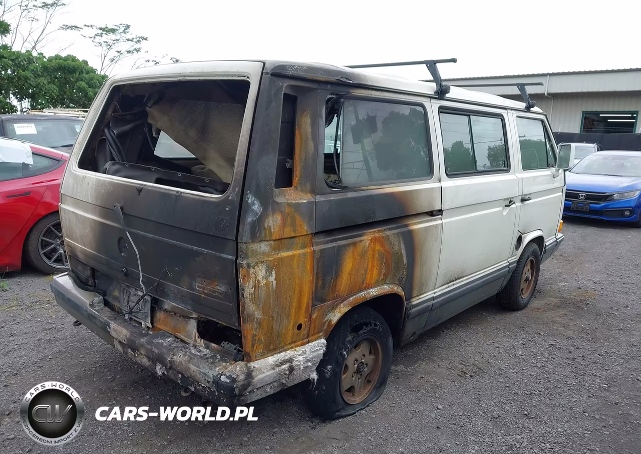 1990 Volkswagen Vanagon Bus VIN:WV2YB0258LG104416 - 4