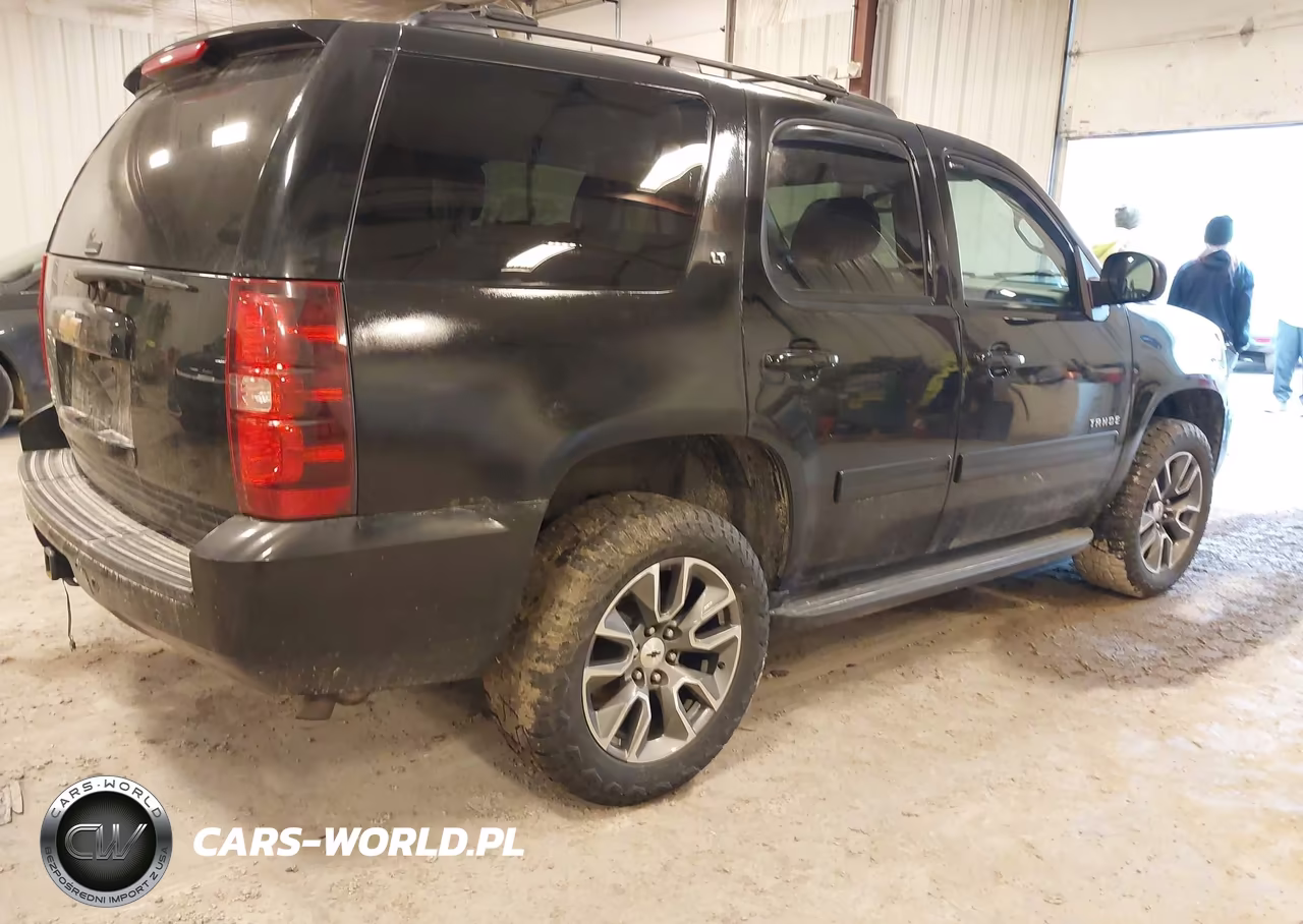 2013 Chevrolet Tahoe Lt VIN:1GNSKBE06DR195893 - 4