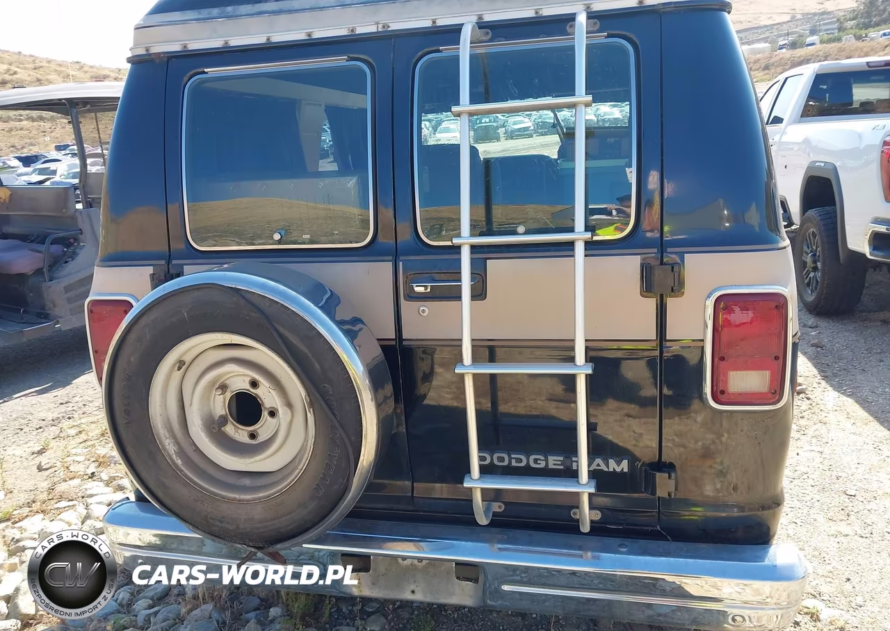 1988 Dodge Ram Van B150 VIN:2B6FB13Y6JK124094 - 15