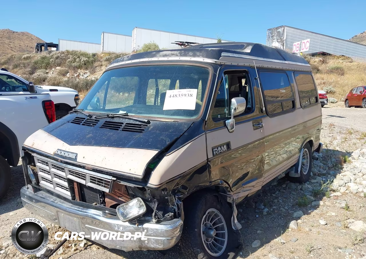 1988 Dodge Ram Van B150 VIN:2B6FB13Y6JK124094 - 2