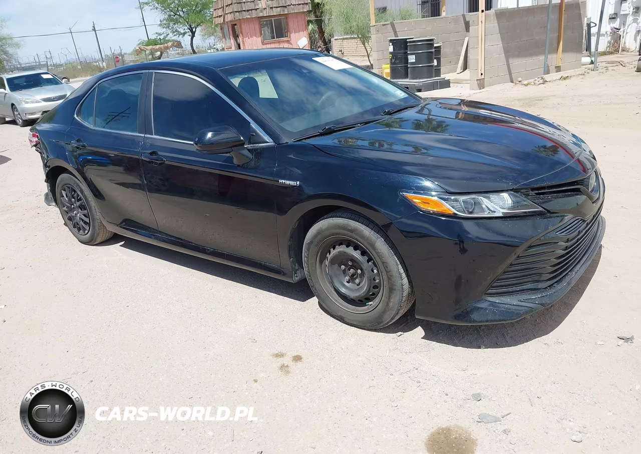 2020 Toyota Camry Le Hybrid