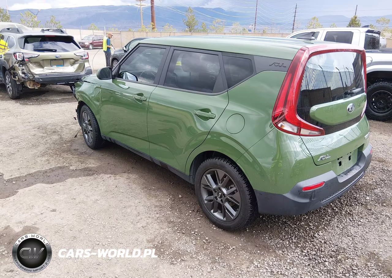 2021 Kia Soul Ex VIN:KNDJ33AU4M7127619 - 3
