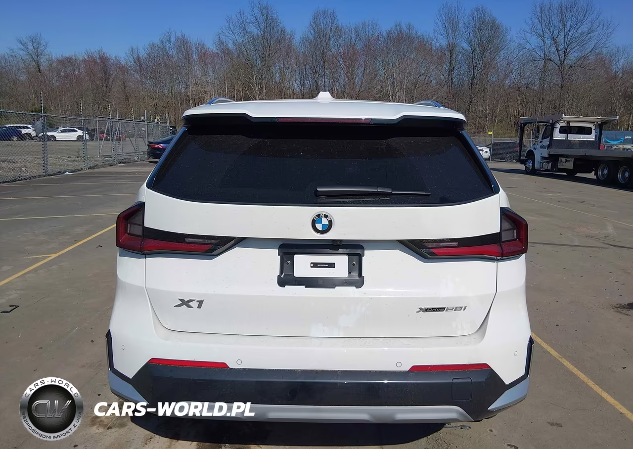 2026 BMW X1 xDrive28I VIN:WBX73EF04T5516821 - 17