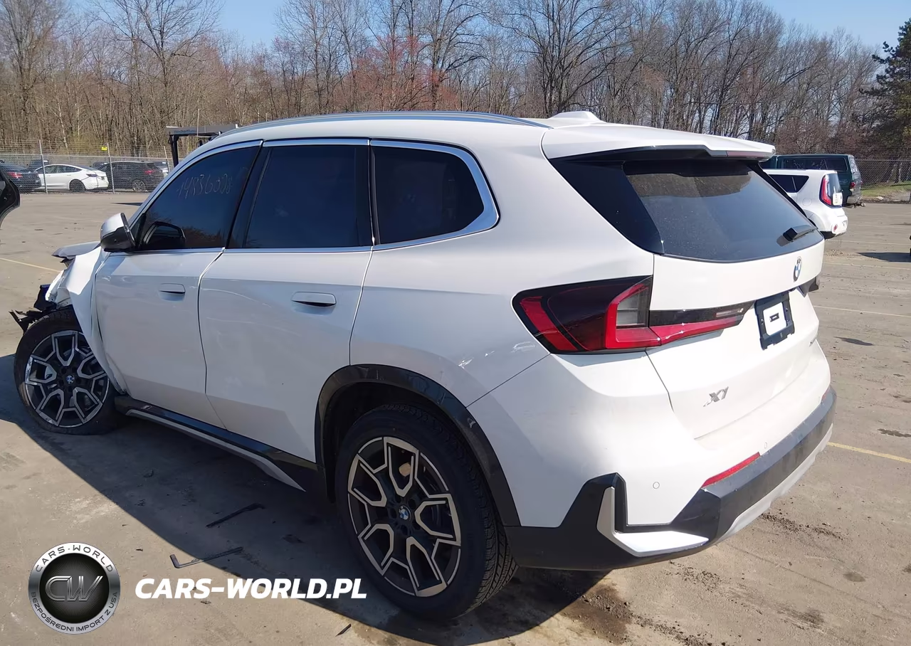 2026 BMW X1 xDrive28I VIN:WBX73EF04T5516821 - 3