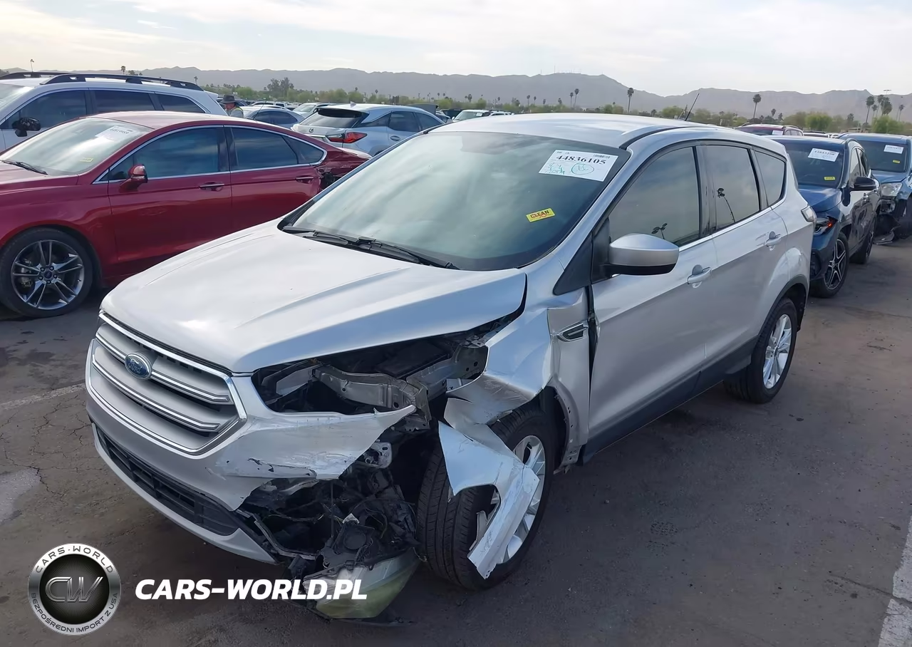 2017 Ford Escape Se VIN:1FMCU0GD1HUA15052 - 6