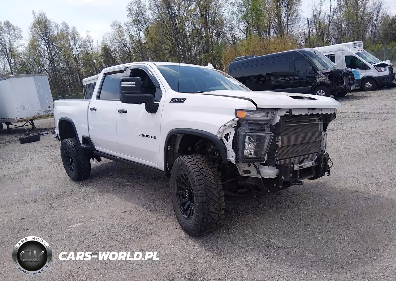 2022 Chevrolet Silverado 2500Hd 4Wd Standard Bed Ltz – zdjęcie 1 z 17