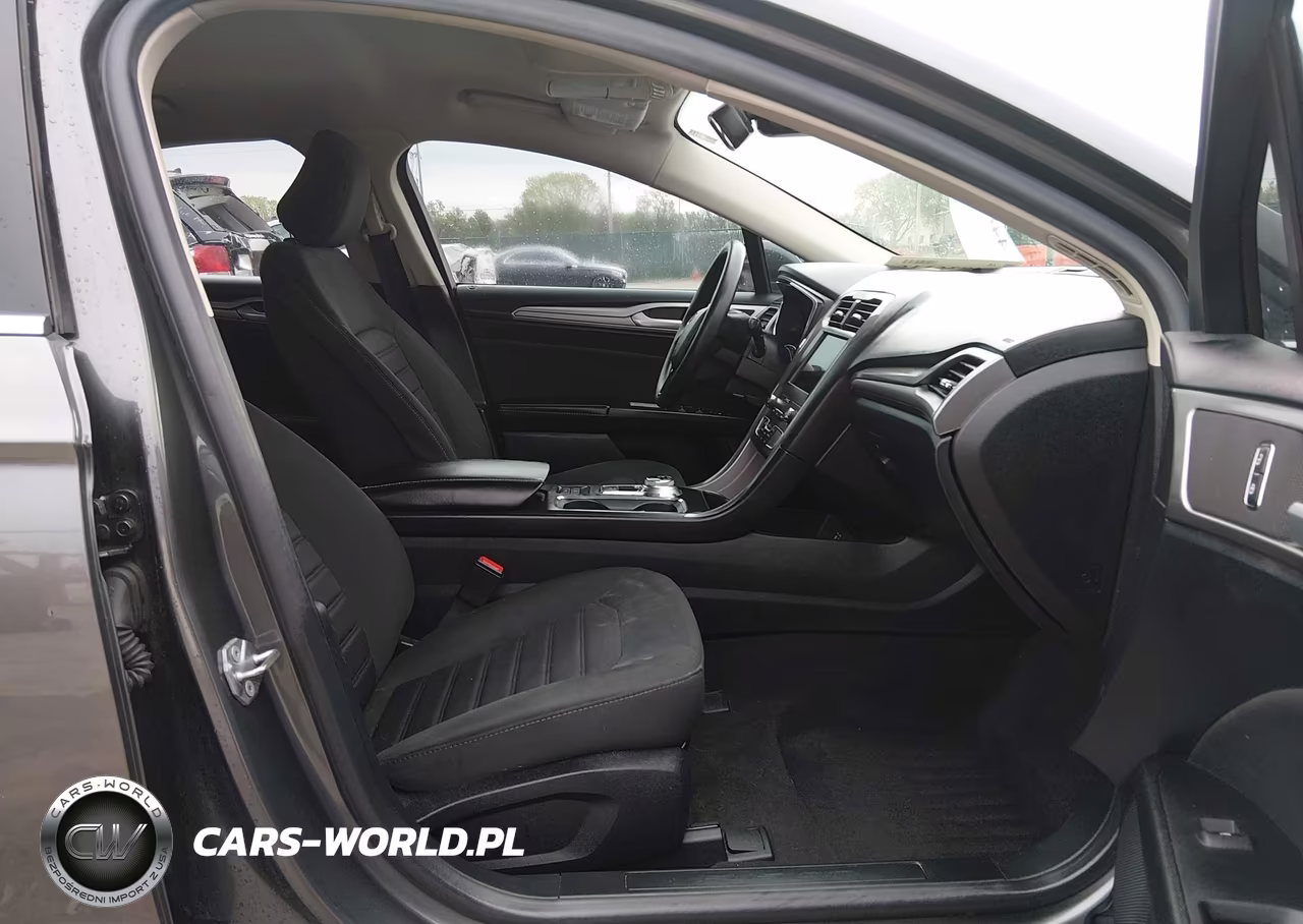 2020 Ford Fusion Se VIN:3FA6P0HD2LR246409 - 5