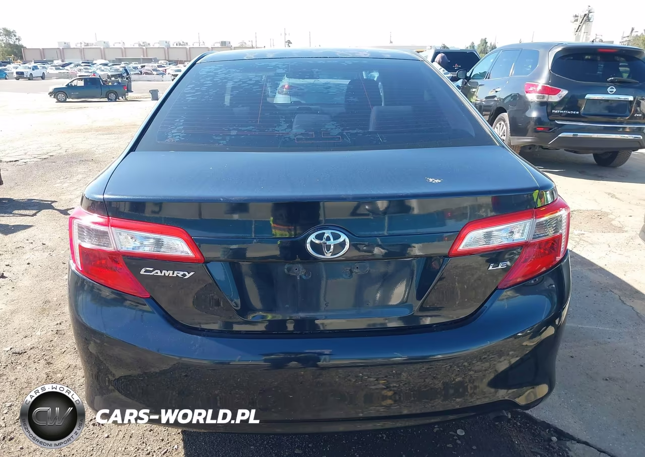 2012 Toyota Camry Le VIN:4T4BF1FK9CR157708 - 17