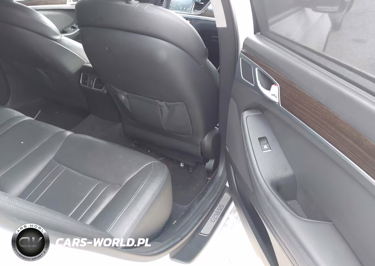 2017 Genesis G80 3.8 VIN:KMHGN4JE4HU183520 - 8
